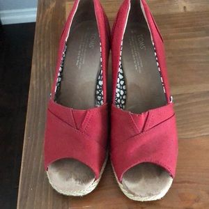 Toms wedges
